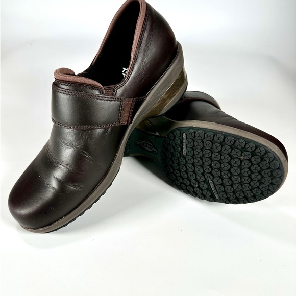 Merrell Women's Valetta PRO Moc Slip resistant on work shoes - Picture 9 of 13